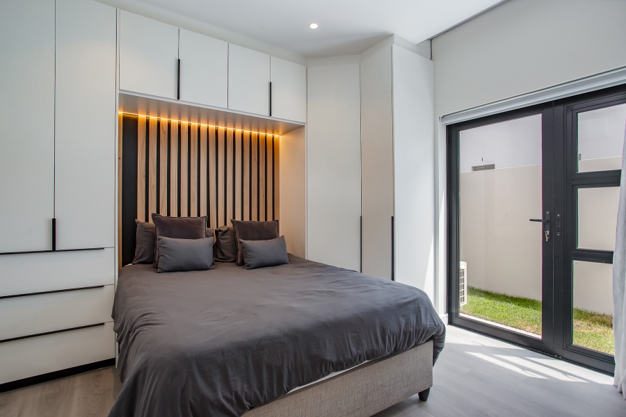 6 Bedroom Property for Sale in Pearl Valley at Val de Vie Western Cape